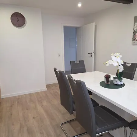 아파트 Helle Haus 29a, 2. Obergeschoss Deensen